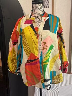 Fate Multicolor Geometric V-Neck Blouse